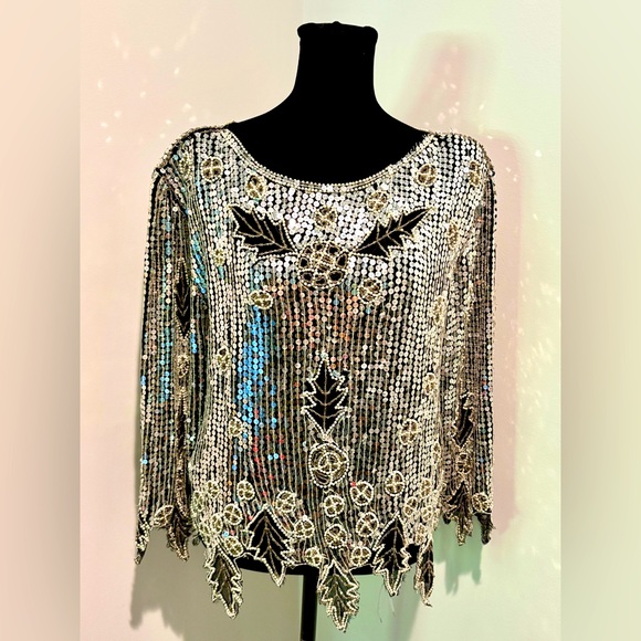 Vintage Tops - VINTAGE 80s Unbranded Black Silver Sequined Beaded Leaf Design Silk Lined Top M